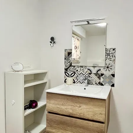 Apartment La - Puzzle House