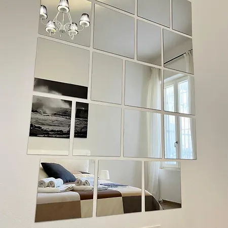 La - Puzzle House