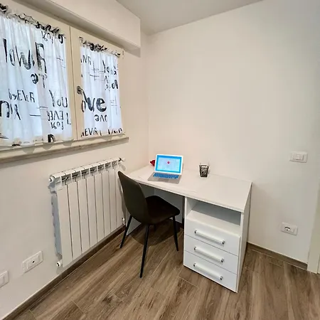 La - Puzzle House Виареджо